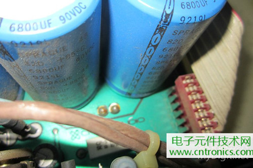 用料很給力！專業(yè)后級(jí)功放美國(guó)高峰FA1201拆解