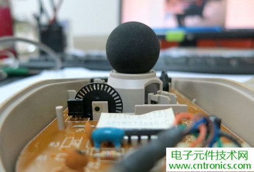 殿堂級機(jī)械鼠標(biāo)拆解：嘆精致做工！
