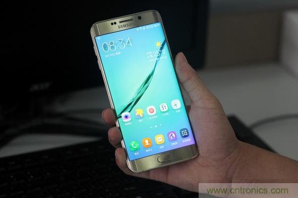 三星S6 Edge+拆解：比S6 Edge加在哪里？
