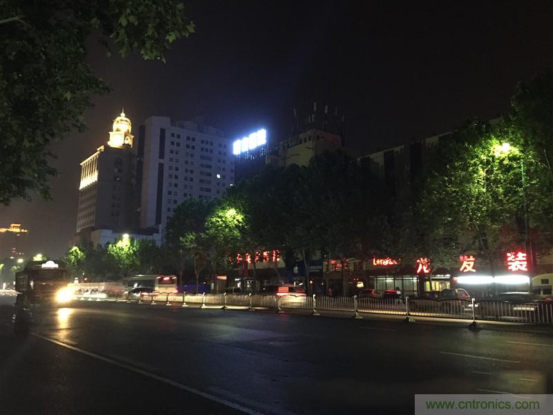 無邊框的 nubia Z9 ，一款既有驚喜，又有驚艷的智能手機(jī)