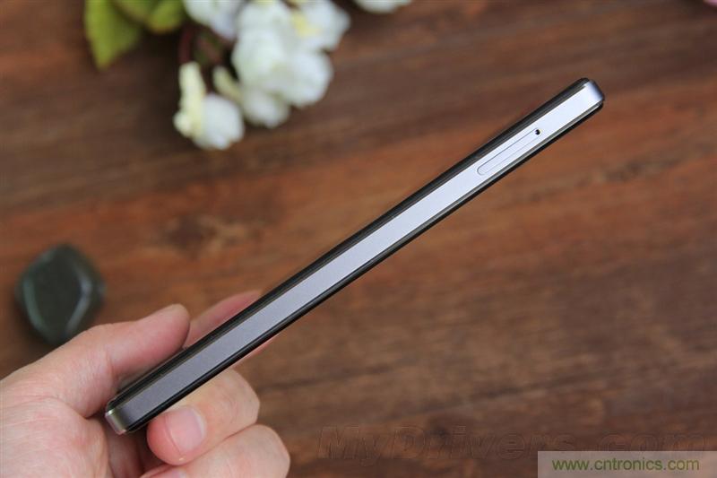 無邊框的 nubia Z9 ，一款既有驚喜，又有驚艷的智能手機(jī)