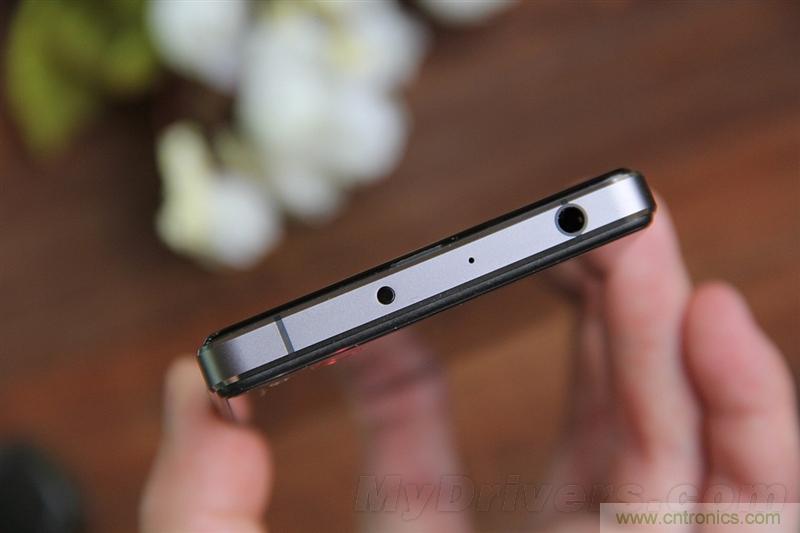 無邊框的 nubia Z9 ，一款既有驚喜，又有驚艷的智能手機(jī)