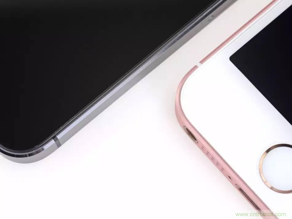 有什么地方沒有變？iPhone SE真機拆解