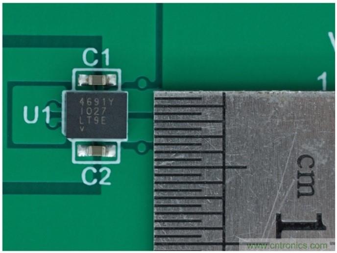 3.6V輸入、雙路輸出&micro;Module降壓穩壓器以3mm &times; 4mm小尺寸為每通道提供2A電流